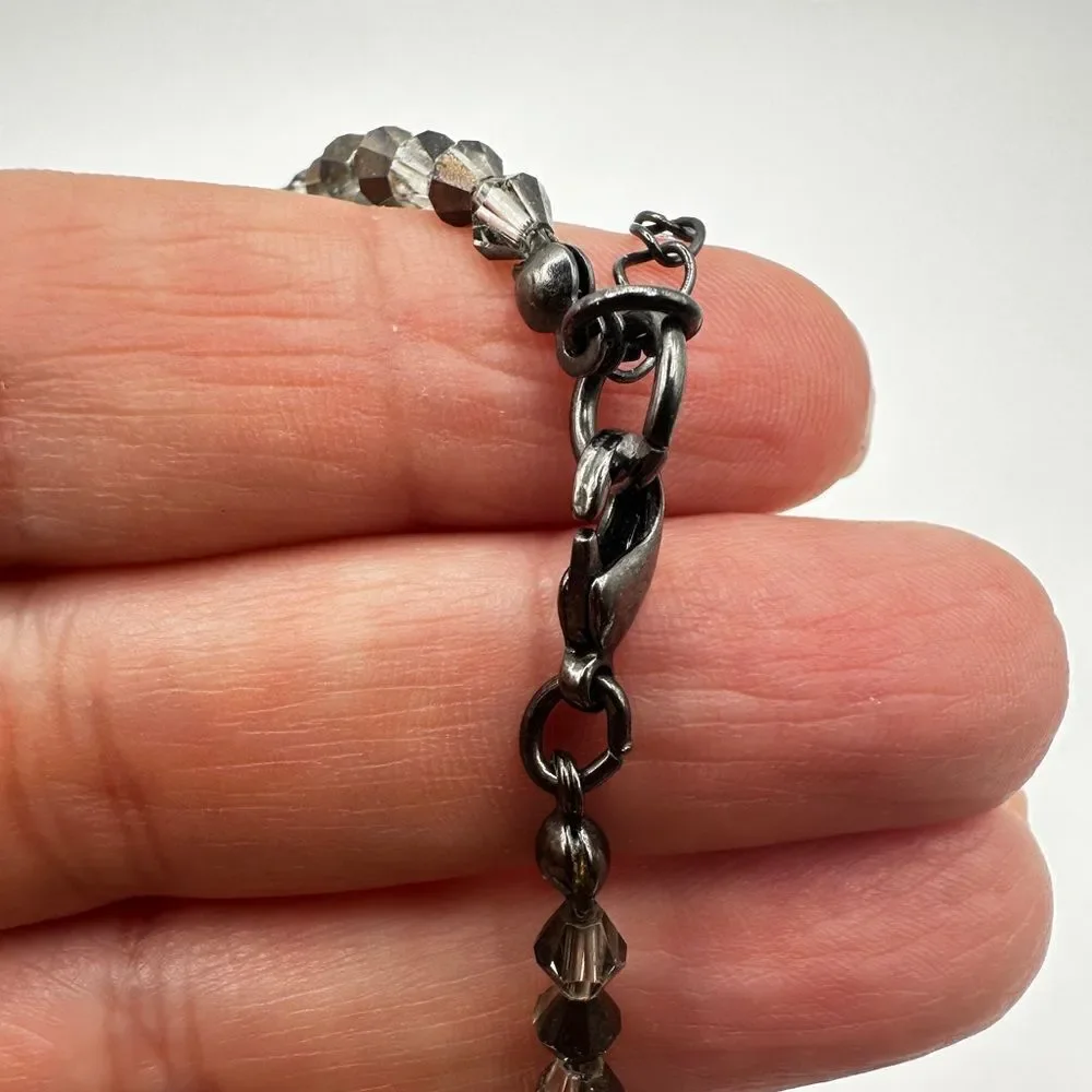 Stunning faceted black/dark‎ gray crystal beaded necklace!